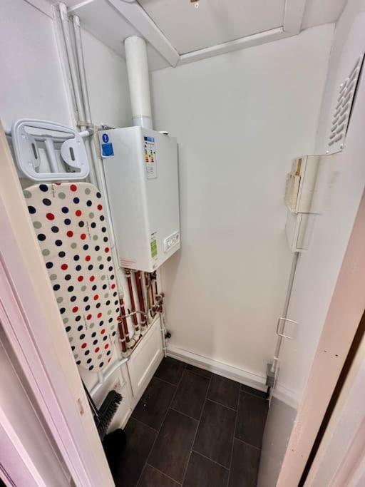 Semi-Detached 1-Bedroom Chalet อัดดิงสตัน ภายนอก รูปภาพ